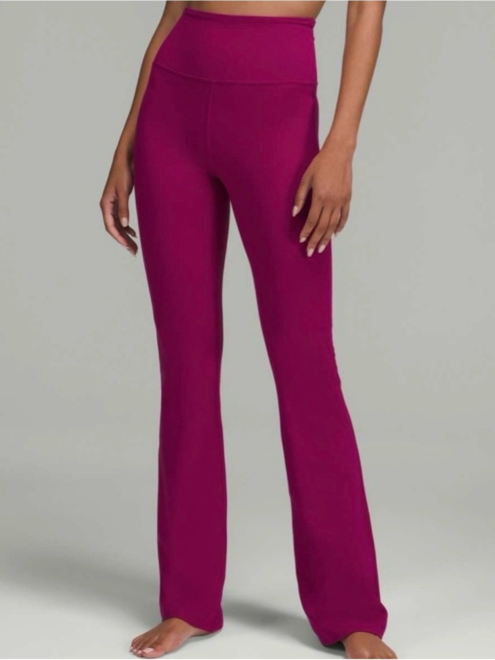NWT Lululemon Groove Super-High-Rise Flared
Pant Nulu Magenta Purple Size 12